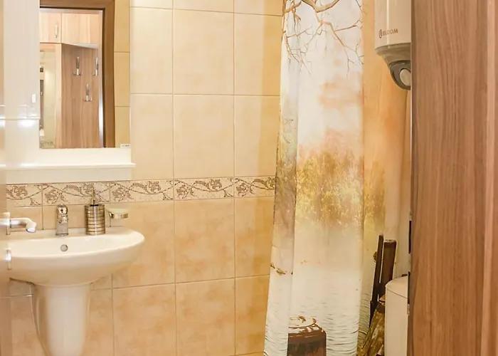 Bright In Location In By Flat Mаnager Апартаменты *