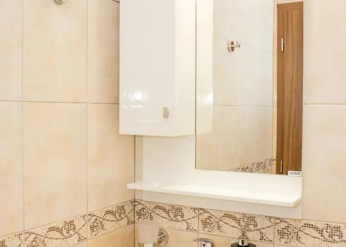 Bright In Location In By Flat Mаnager דירה