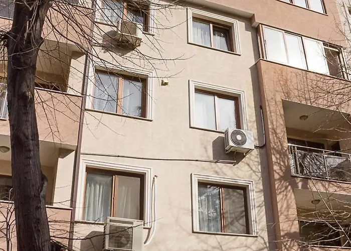 דירה Bright In Location In By Flat Mаnager *